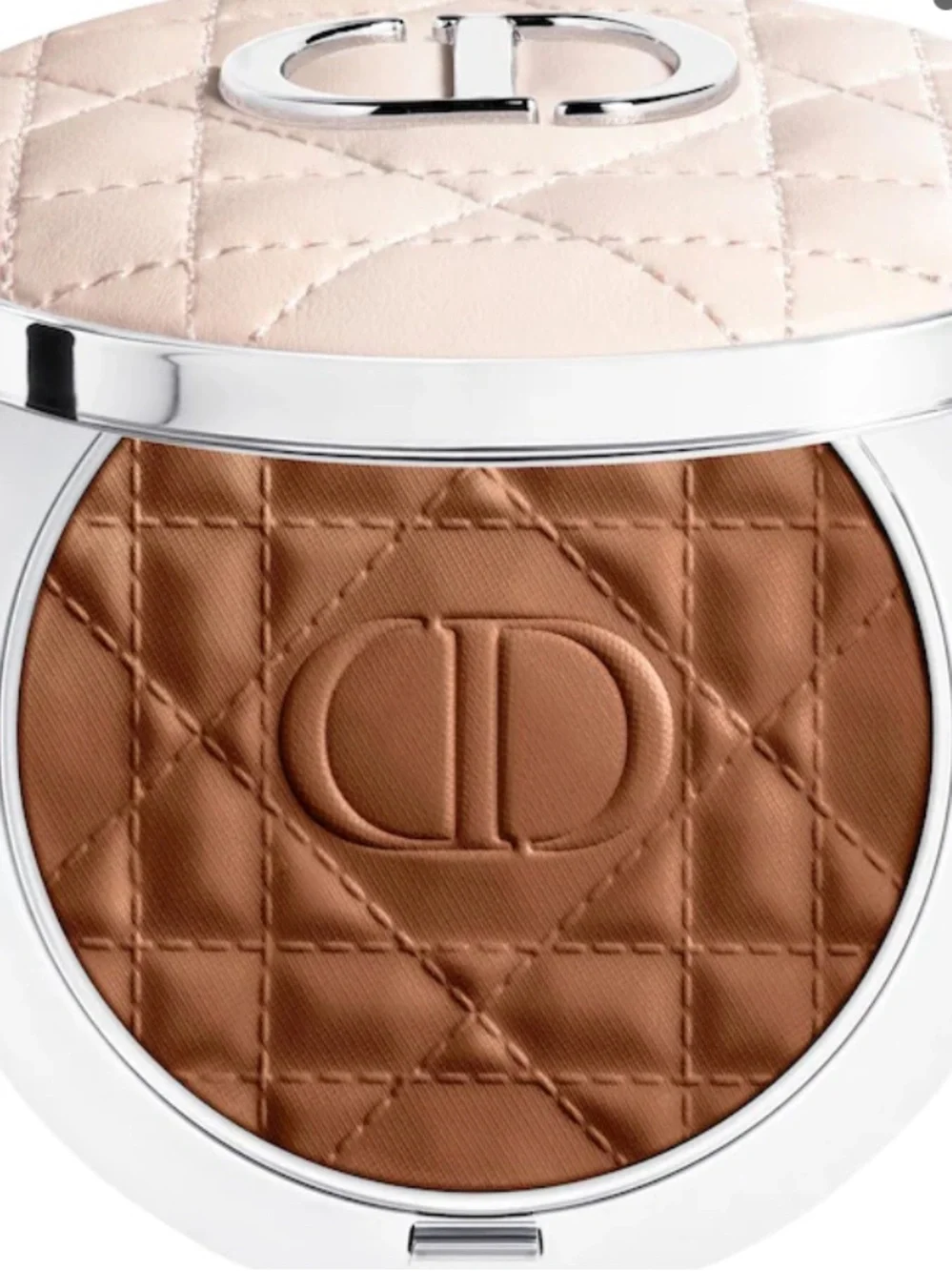 DIOR Forever Nude Matte and Radiant Pressed Powder Color is Deep